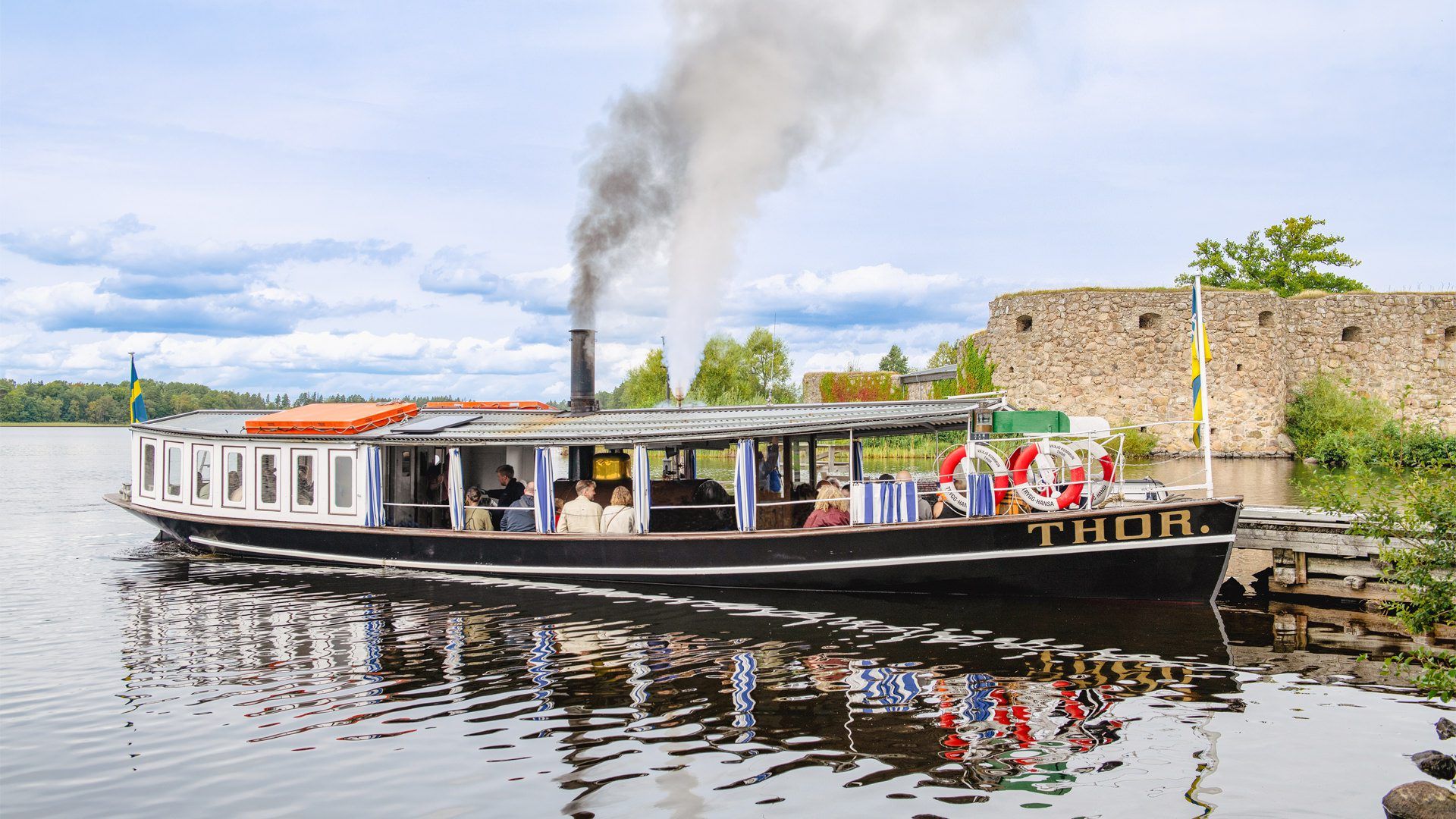 steamer boat thor